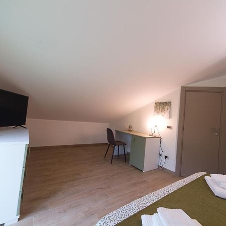 Slow Chic Apartment Beb Policlinico Messina Exterior photo