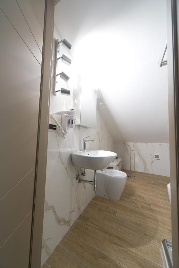 Slow Chic Apartment Beb Policlinico Messina Exterior photo