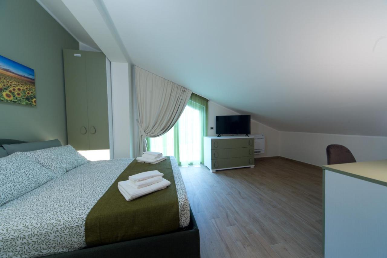 Slow Chic Apartment Beb Policlinico Messina Exterior photo