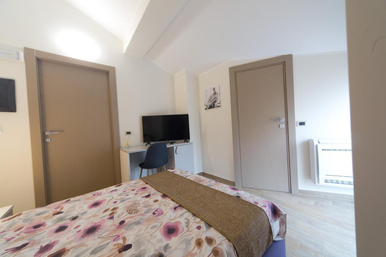 Slow Chic Apartment Beb Policlinico Messina Exterior photo